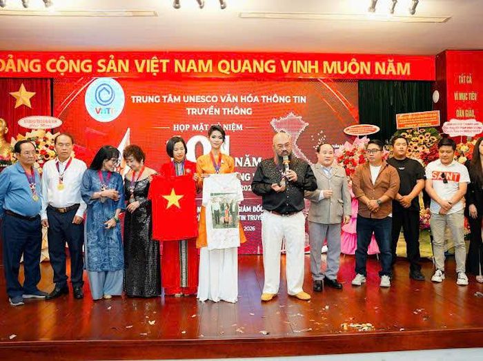 TS - Lương y Thuận Thiên phát biểu khi đảm nhận vai trò Hội đồng tư vấn.