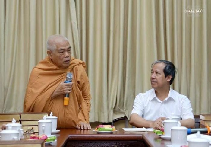 Hòa thượng Thích Giác Toàn phát biểu chào mừng