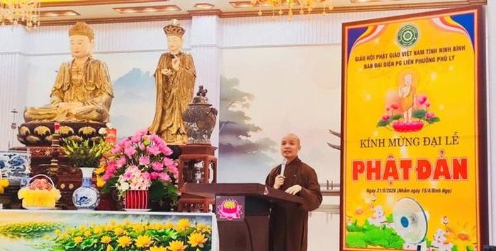 Thượng tọa Thích Minh Quang phát biểu