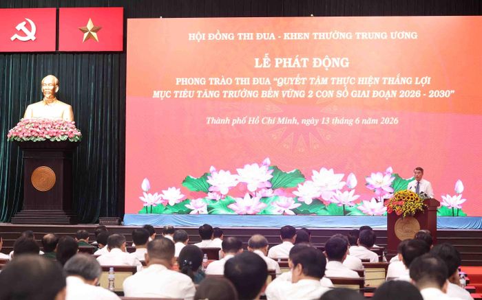 Thủ tướng Lê Minh Hưng phát động phong trào thi đua tăng trưởng bền vững hai con số giai đoạn 2026 - 2030