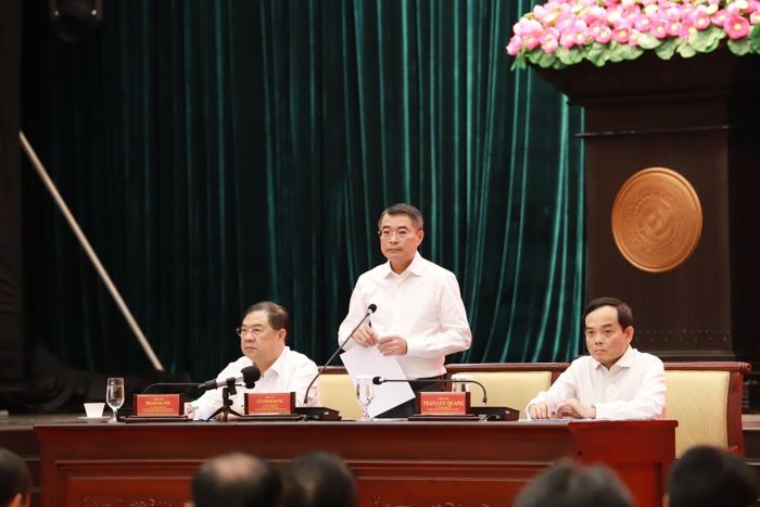 Thủ tướng Lê Minh Hưng phát biểu tại cuộc làm việc với Ban Thường vụ Thành ủy Thành phố Hồ Chí Minh