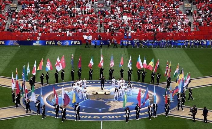 Các lá cờ của 48 quốc gia tham dự World Cup 2026 tại lễ khai mạc ở Canada ngày 13/6. Ảnh: FIFA
