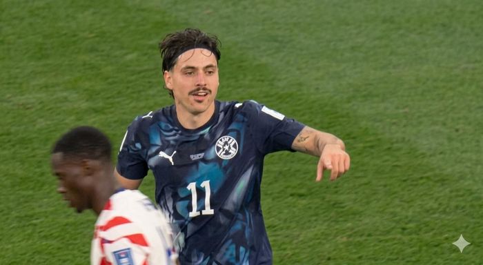 Mauricio ghi bàn gỡ 1-3 cho Paraguay