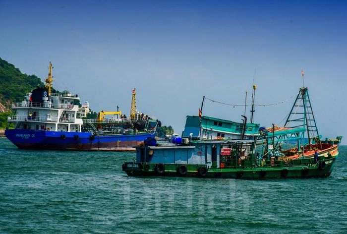 Chuyến phiêu du băng qua Gành Rái hôm nay vừa mang chút tiếc nuối của những điều sắp trở thành quá khứ, vừa tràn ngập háo hức.