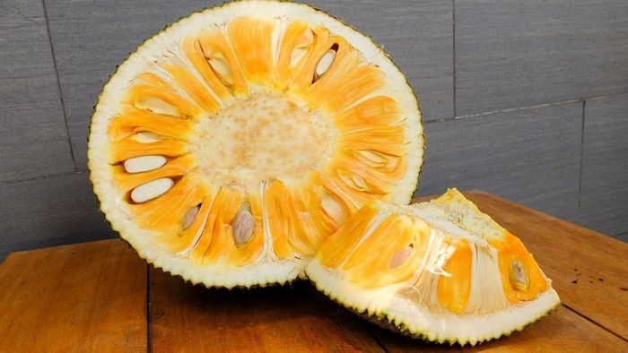 Quả mít chứa lượng đường tự nhiên khá cao, có thể khiến đường huyết tăng nhanh sau khi ăn. Ảnh minh họa.