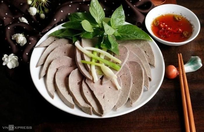Chỉ nên ăn gan với lượng vừa phải, tránh lạm dụng trong thời gian dài. Ảnh minh họa