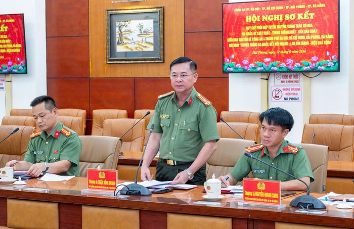 Thượng tá Thiệu Hồng Quảng - phó Ban chuyên đề CATP HCM phát biểu 