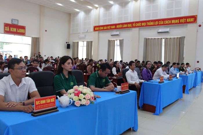Đồng hành cùng chương trình có Hoa hậu Việt Nam 2018 Trần Tiểu Vy