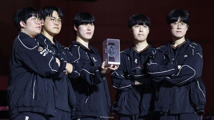 HLE là đội đầu tiên của LCK giành vé dự MSI 2026