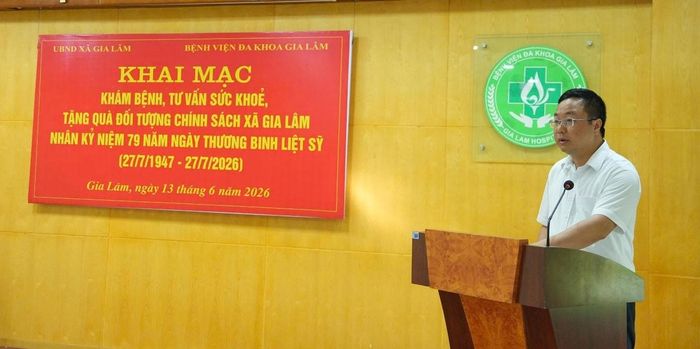 Phó Chủ tịch UBND xã Gia Lâm Nguyễn Ngọc Dũng phát biểu khai mạc chương trình