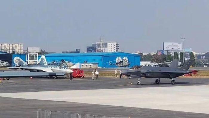 Mặc dù vậy ông Peri tin tưởng Su-57 vẫn giữ vị thế vững chắc trên thị trường Ấn Độ và có thể giành thêm lợi thế nếu việc tích hợp F-35 vào cơ sở hạ tầng trở nên quá khó khăn đối với không quân quốc gia Nam Á này.