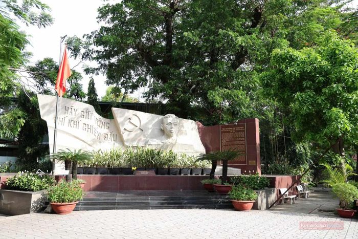 Sự kiện diễn ra trong bối cảnh công tác tìm kiếm, quy tập hài cốt liệt sĩ tại Công viên Lê Thị Riêng đang được các cơ quan chức năng thúc đẩy.