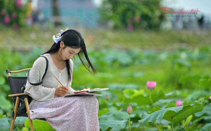 Sen cũng là một trong những chủ đề tạo cảm hứng cho các bạn trẻ sáng tác.