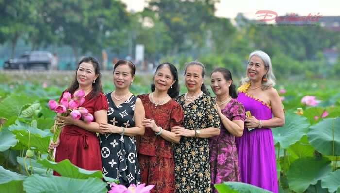 Nhiều người lựa chọn làm địa điểm lưu giữ những bộ ảnh mùa hè.