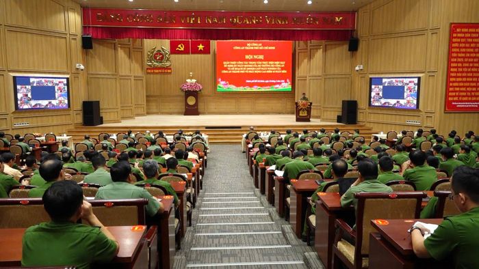  Công an TP.HCM tổ chức hội nghị quán triệt, triển khai cao điểm 45 ngày đêm làm sạch địa bàn. Ảnh: CA 