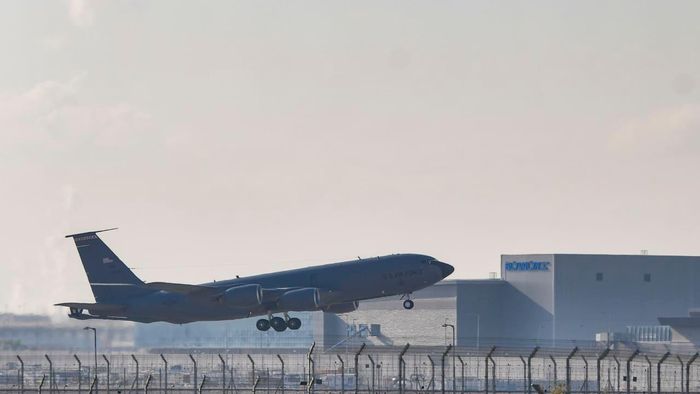 Máy bay tiếp nhiên liệu Boeing KC-135 Stratotanker của Không quân Mỹ cất cánh tại sân bay Ben Gurion (Israel) vào tháng 3. Ảnh: FLASH90