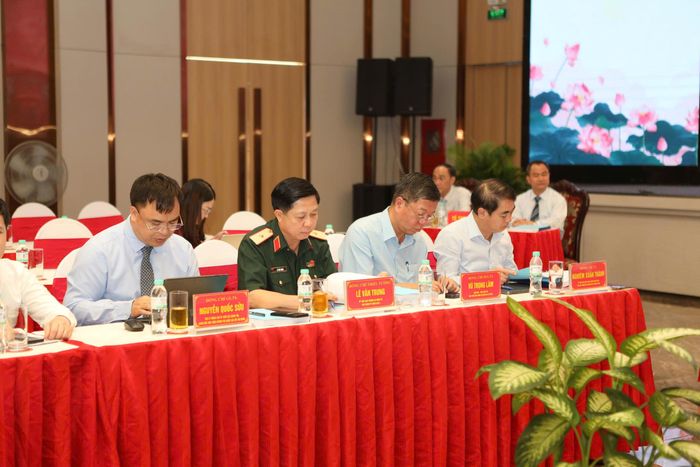  Các đại biểu tham dự hội thảo. 