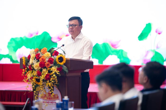 Chủ tịch Hội Nhà báo Việt Nam Lê Quốc Minh phát biểu đáp từ. Ảnh: ĐBND