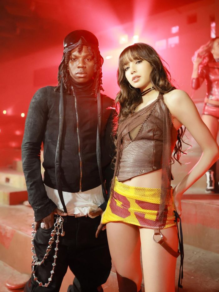  Hình ảnh hậu trường thực hiện MV Goals của Lisa và Rema. Ảnh: Mavinrecords. 