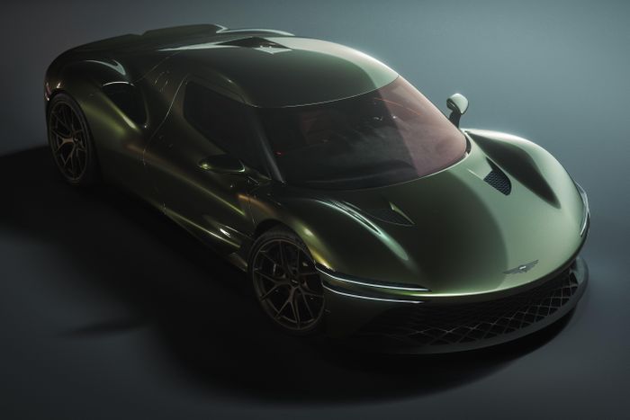 Genesis Magma GT Concept là mẫu grand tourer hiệu suất cao được phát triển để thể hiện tầm nhìn mới của Genesis trong phân khúc xe sang thể thao. So với phiên bản ra mắt vào năm 2025, siêu xe này đã được tinh chỉnh lại một số chi tiết.