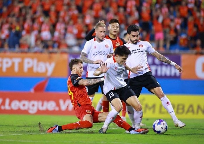 Ninh Bình gây bất ngờ khi thắng đậm Thể Công ở bán kết (Ảnh: VPF)