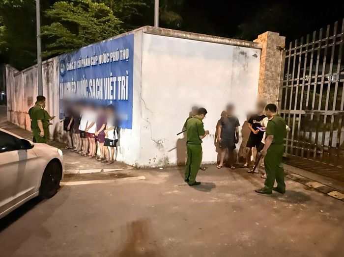 Các đối tượng nhanh chóng bị lực lượng công an truy tìm và bắt giữ
