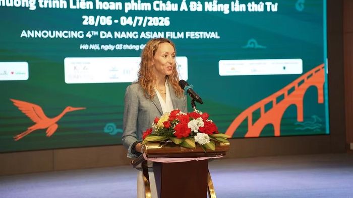 Bà Courtney Beale, Phó Đại sứ Hoa Kỳ tại Việt Nam chia sẻ về chương trình “Tiêu điểm điện ảnh Mỹ”.