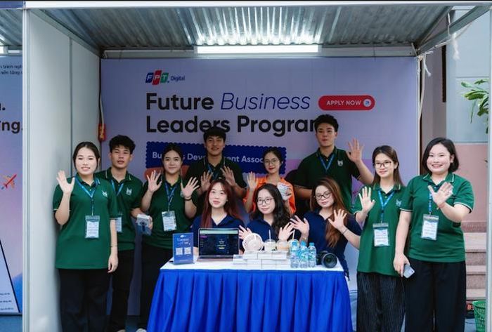 Nhiều doanh nghiệp lớn tuyển dụng trực tiếp tại Career Week 2026