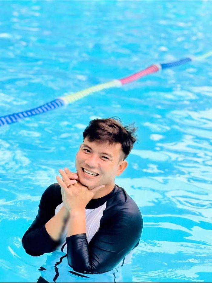 "Tôi muốn chia sẻ một phần sức mình với những người cùng hoàn cảnh, giúp họ có thêm động lực, sự tự tin và tinh thần lạc quan trong cuộc sống", anh chia sẻ.