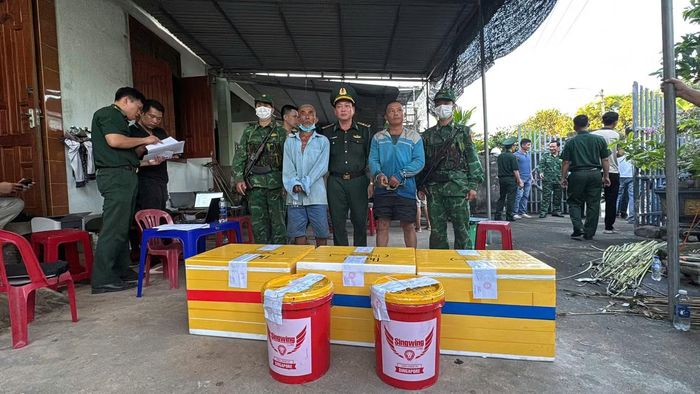 Nguyễn Hữu Nhân và Nguyễn Lệnh bị bắt giữ.