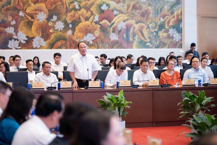  Lãnh đạo các cơ quan báo chí phát biểu. Ảnh Như Ý 