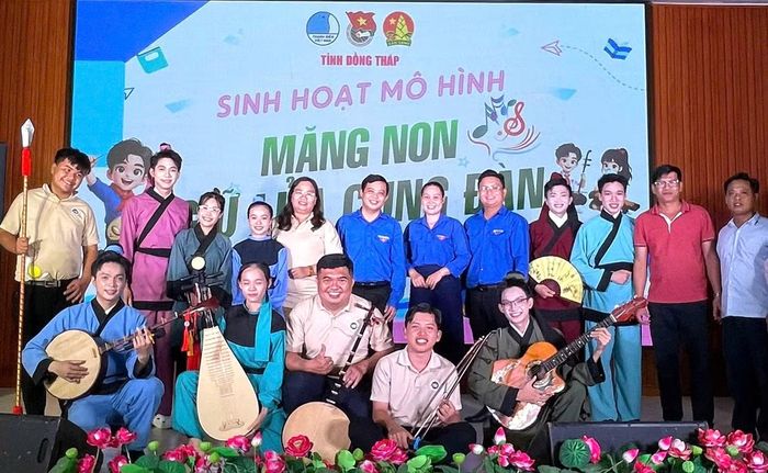Chương trình sinh hoạt mô hình "Măng non giữ lửa cung đàn". Ảnh: CTV