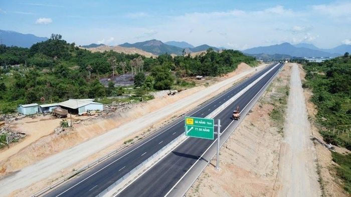 Thu phí hoàn toàn bằng ETC trên 13 đoạn cao tốc Bắc - Nam. (Ảnh minh họa)
