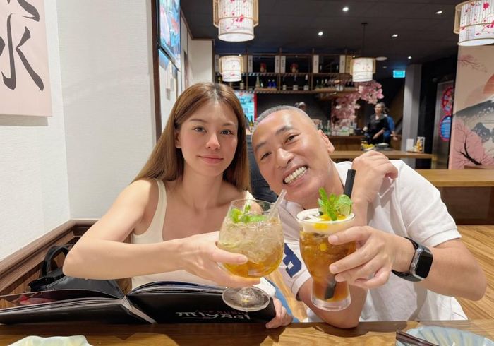 Nguyễn Quang Dũng và bạn gái - ca sĩ Bùi Lan Hương hạnh phúc sau 7 năm gắn bó. 