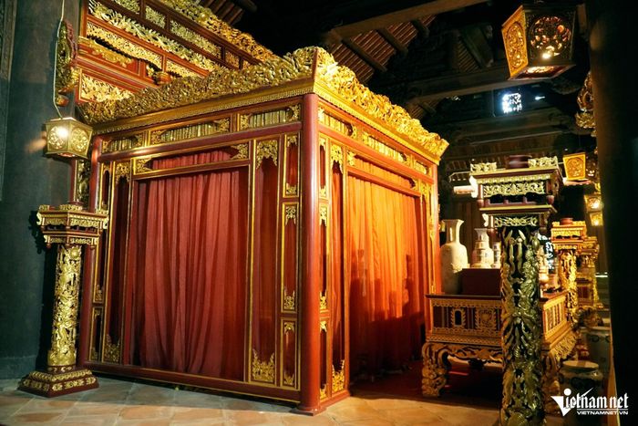 Long sàng nơi vua nghỉ