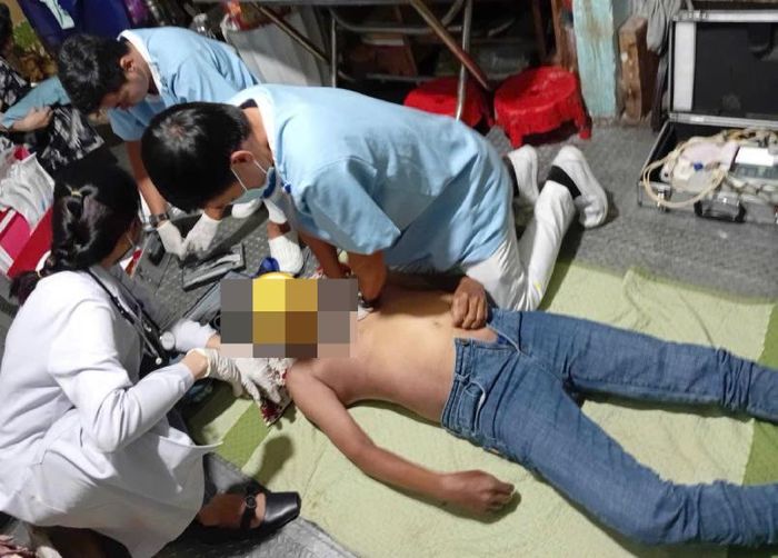 Một ca ngưng tim tại hiện trường của các bác sĩ cấp cứu 115. Ảnh: BSCC.