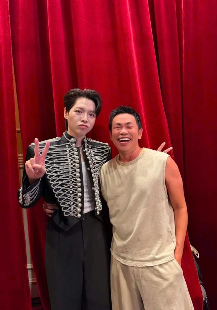 Nghệ sĩ Hoài Tâm hội ngộ đàn em - ca sĩ Đức Phúc trong 1 show diễn. 