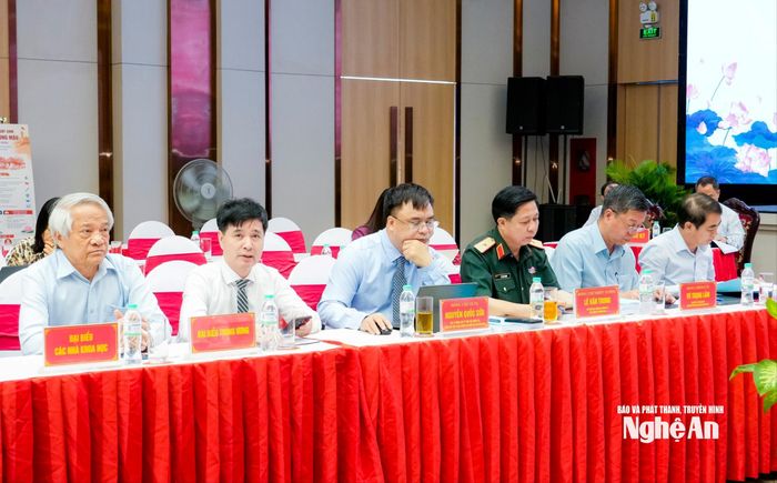 Các đại biểu tham dự hội thảo khoa học với chủ đề: “Đồng chí Hồ Tùng Mậu - Nhà lãnh đạo kiên trung, tài năng của Đảng và cách mạng Việt Nam”. Ảnh: Phạm Bằng