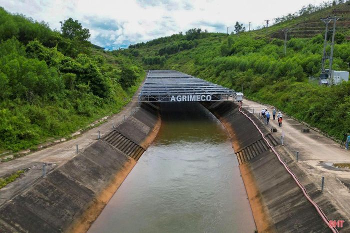 Qua khảo sát, chủ đầu tư đánh giá tiềm năng phát triển điện mặt trời trên các tuyến kênh thủy lợi tại Hà Tĩnh có thể đạt khoảng 630 MW.