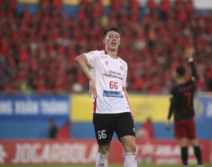 Tiền đạo Lee Williams tiếp tục thể hiện 'duyên' ghi bàn ở trận chung kết Cúp Quốc gia, sau pha lập công trước đó ở vòng bán kết. (Ảnh: catphcmfc)