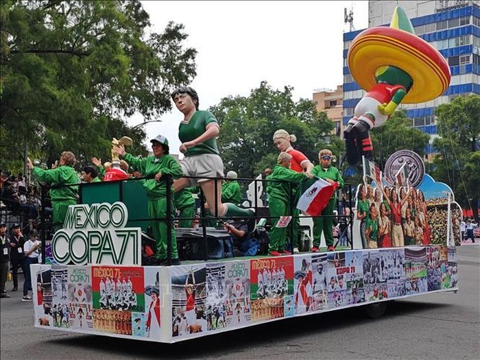 Mô hình tái hiện đội tuyển nữ Mexico tại giải đấu năm 1971 gợi nhớ một chương đáng nhớ trong lịch sử bóng đá nước chủ nhà.