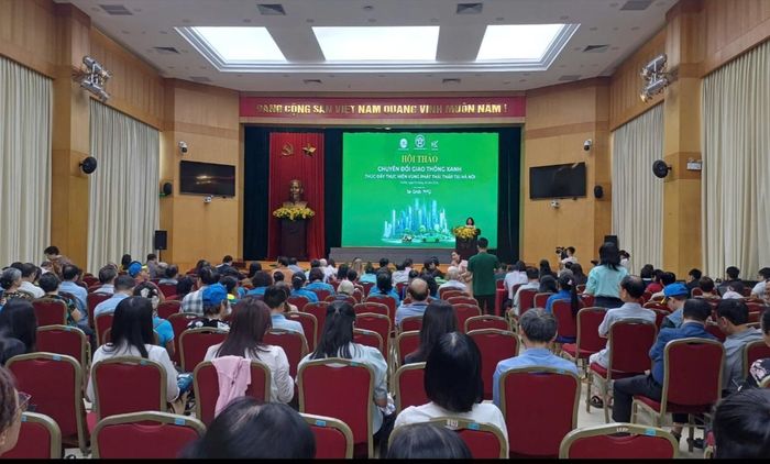 Hội thảo trong chuỗi sự kiện.