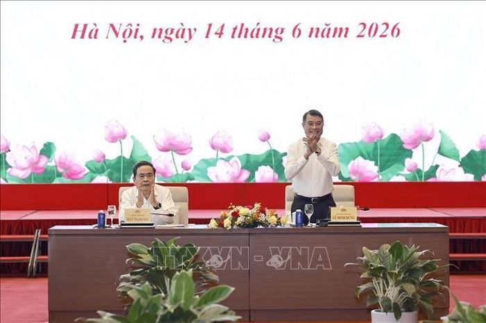 Thủ tướng Chính phủ Lê Minh Hưng và Chủ tịch Quốc hội Trần Thanh Mẫn gặp mặt lãnh đạo các cơ quan báo chí nhân Ngày Báo chí Cách mạng Việt Nam (21/6/1925 - 21/6/2026). Ảnh: Doãn Tấn/TTXVN