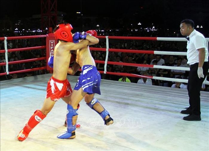 Các vận động viên thi đấu.