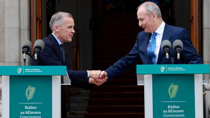 Thủ tướng Mark Carney và Thủ tướng Micheál Martin. Ảnh: BBC.