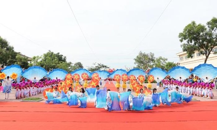 Màn đồng diễn nghệ thuật tại Lễ khai mạc Đại hội.