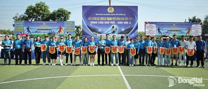 Khai mạc giải bóng đá công nhân viên chức, lao động Đồng Nai tại khu vực 3.