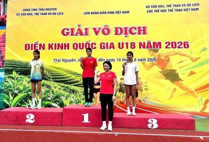 VĐV Trần Võ Bích Trâm giành HCĐ nội dung chạy 1.500 m. Ảnh: ĐVCC