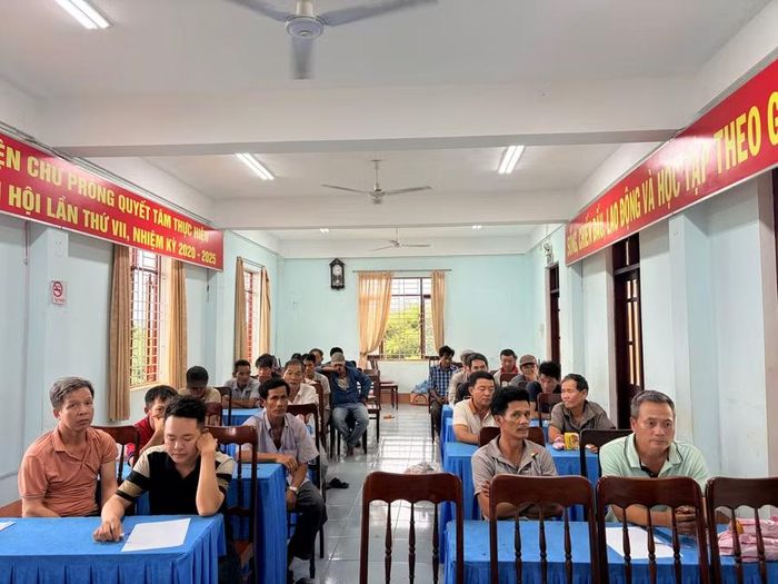  Các đối tượng ở nhiều địa phương trong tỉnh về tham gia gây mất an ninh trật tự. Ảnh: Văn Ngọc 