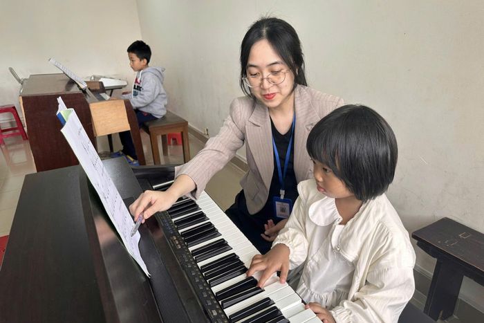 Thiếu nhi tham gia học các lớp năng khiếu hè tại Trung tâm Hoạt động Thanh thiếu nhi tỉnh